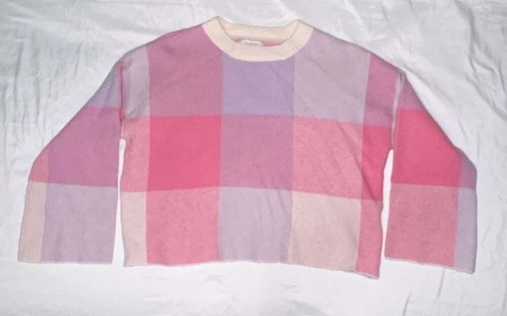 Francesca's Checkered Sweater Size M Pink Lavender Plaid Knit Crewneck